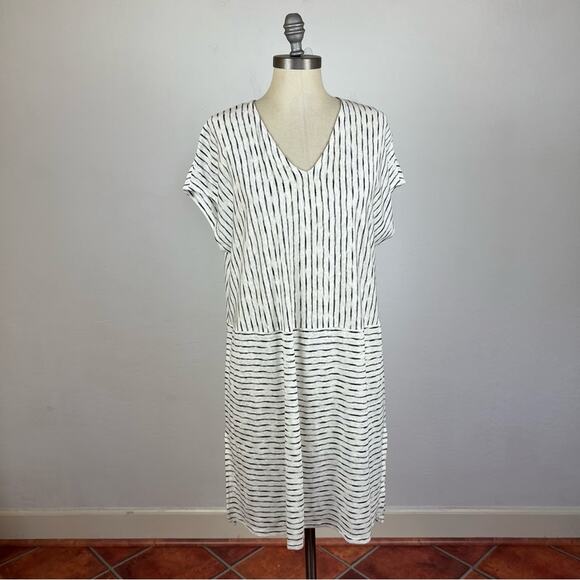 Eileen Fisher Tops - Eileen Fisher Painterly Organic Linen Tunic Top